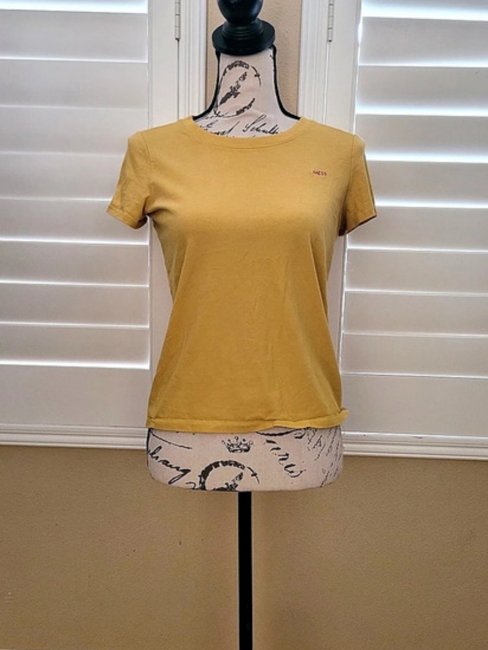 Madewell MESS Embroidered Mustard Yellow Crewneck T-Shirt Tee XXS